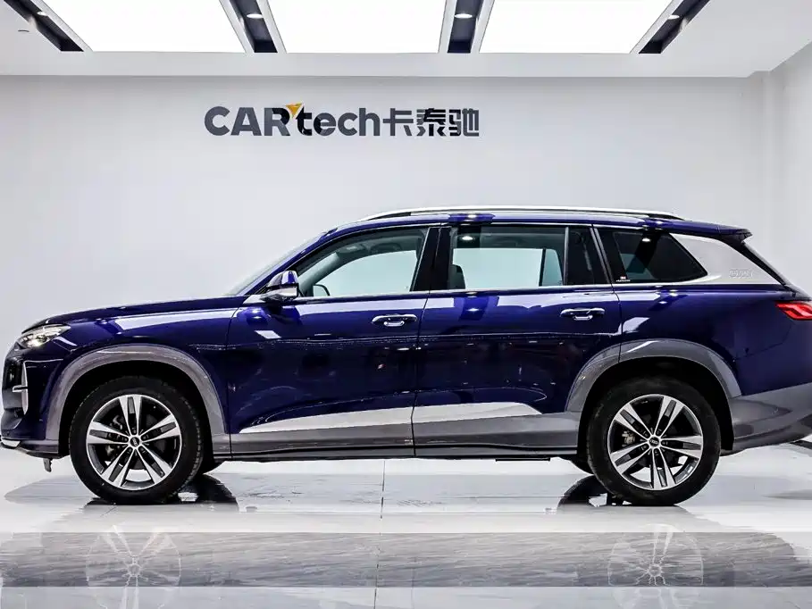Audi Q6 — миниатюра 3