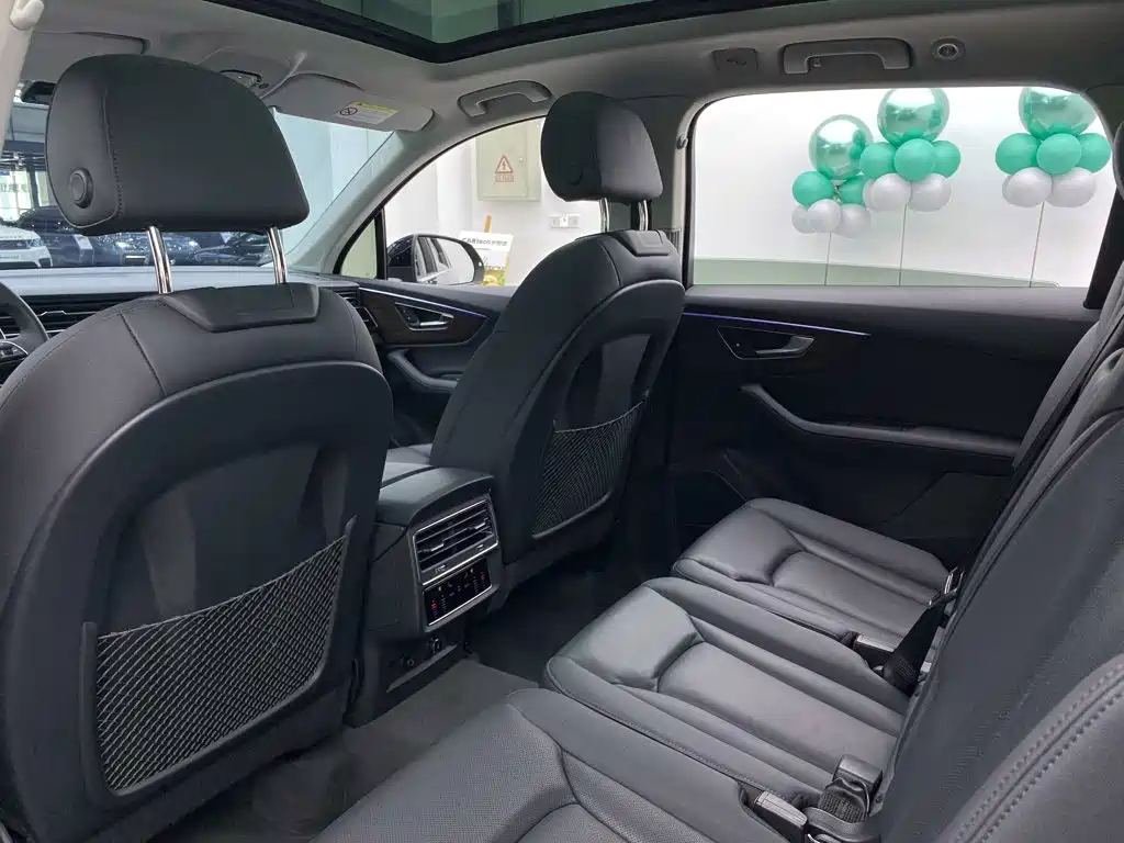 Audi Q7 — миниатюра 30