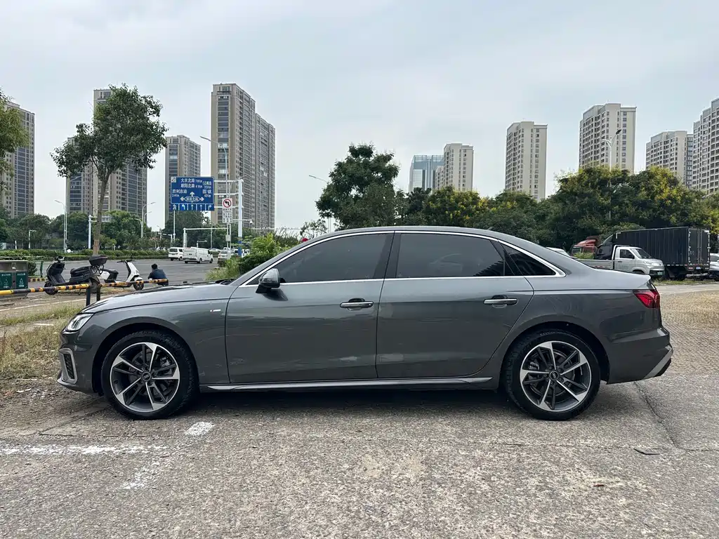 Audi A4L — миниатюра 3