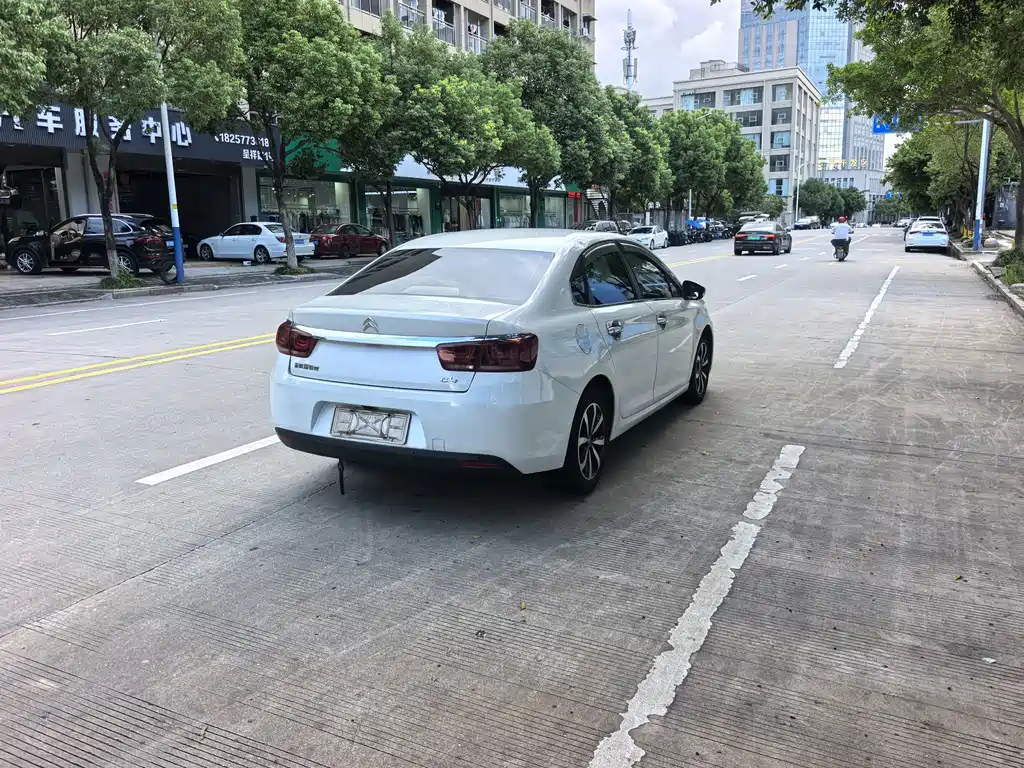 Citroen C4 — миниатюра 6
