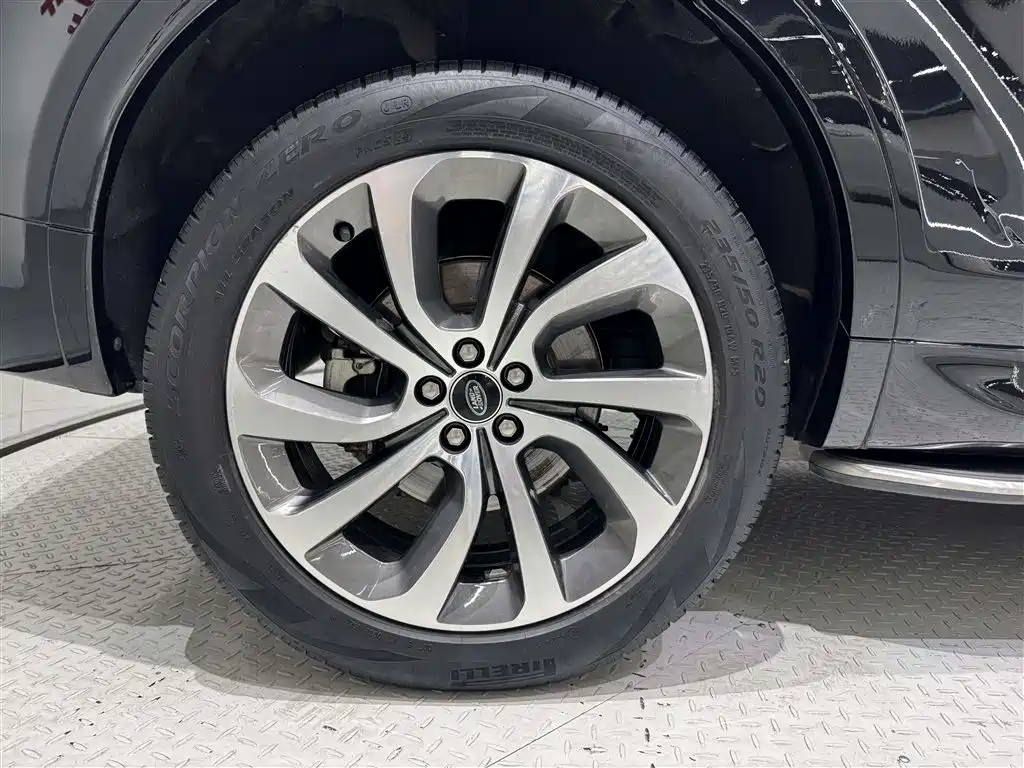 Land Rover Discovery Sport Hybrid — миниатюра 30