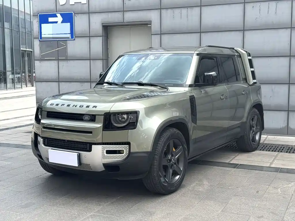 Land Rover Defender 2021
