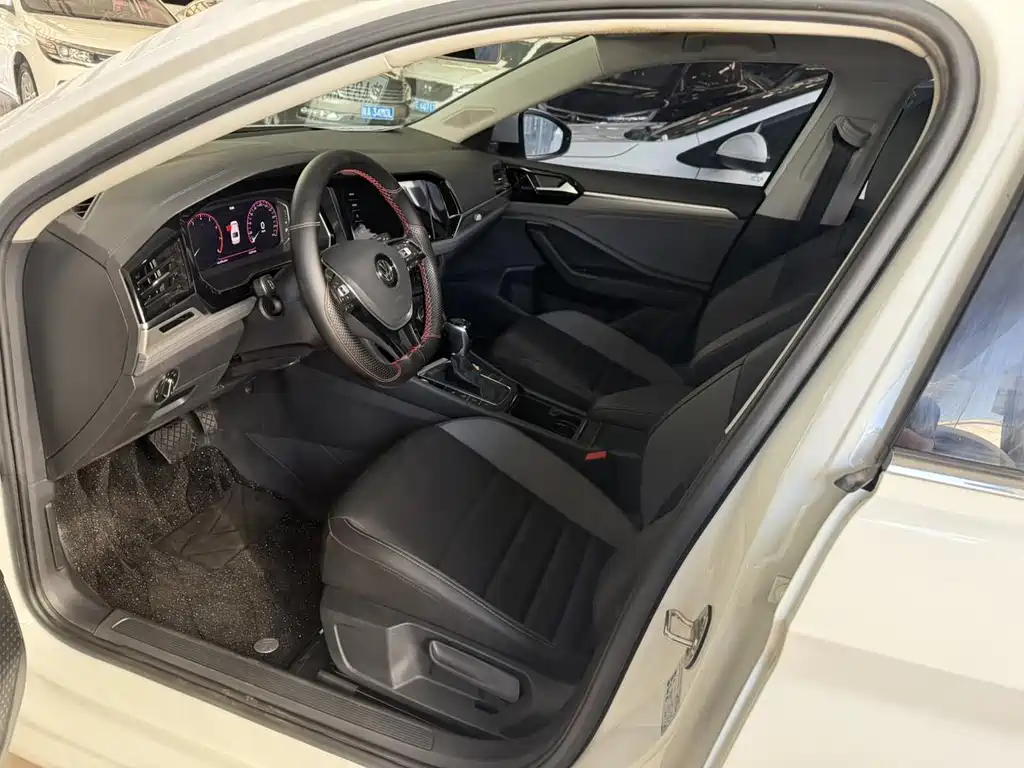Volkswagen Sagitar — миниатюра 7