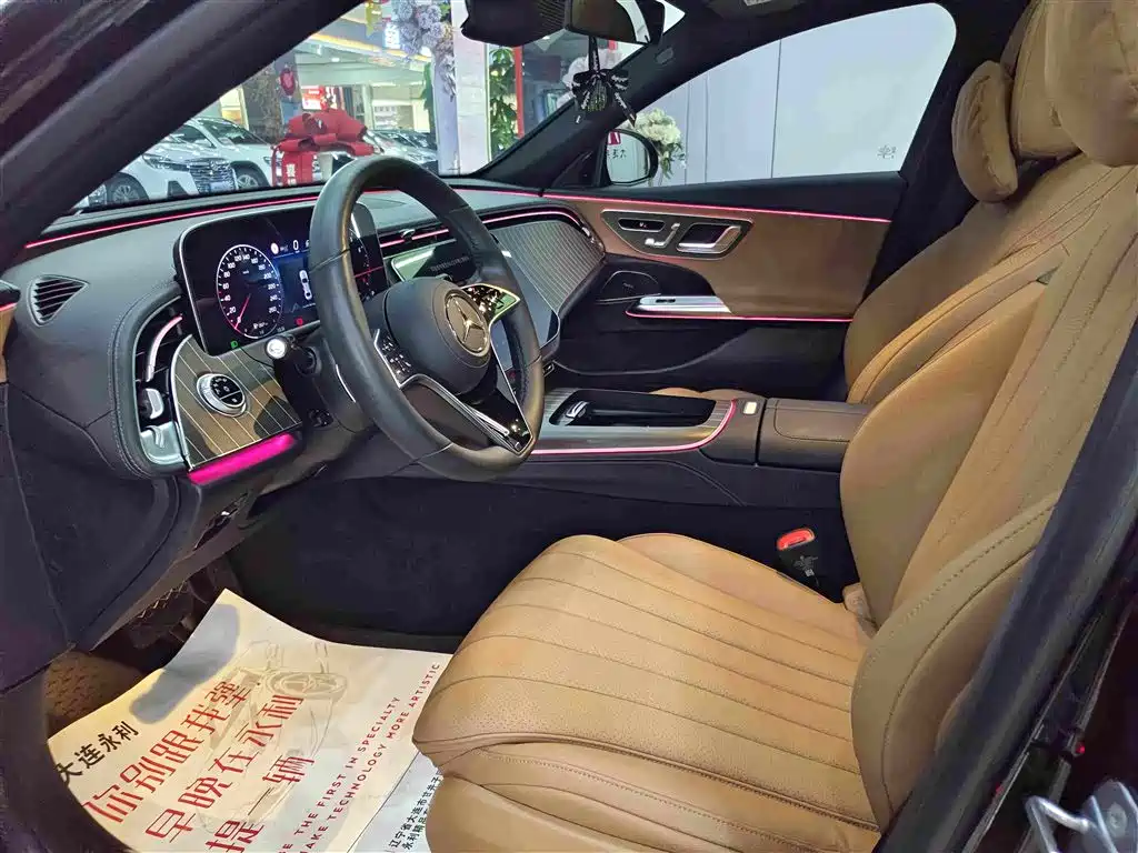 Mercedes-Benz E-Class — миниатюра 4