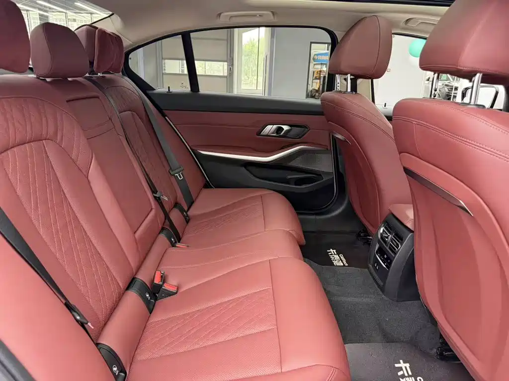 BMW 3 Series — миниатюра 25