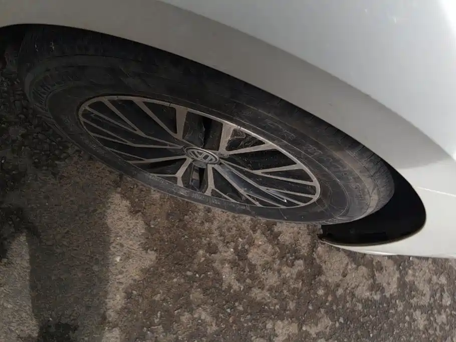 Volkswagen Sagitar — миниатюра 6