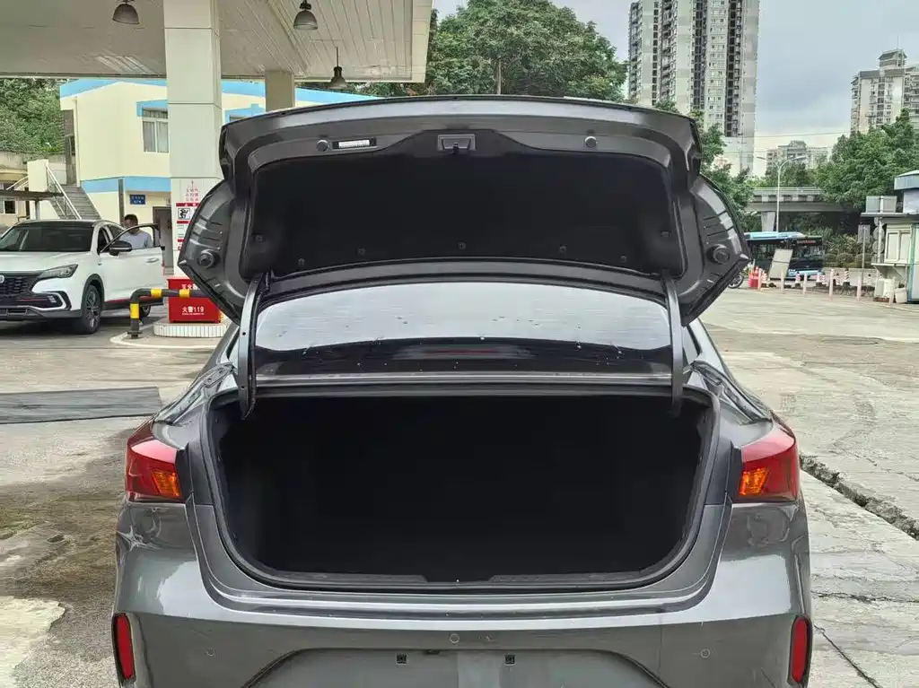 Changan Eado — миниатюра 12