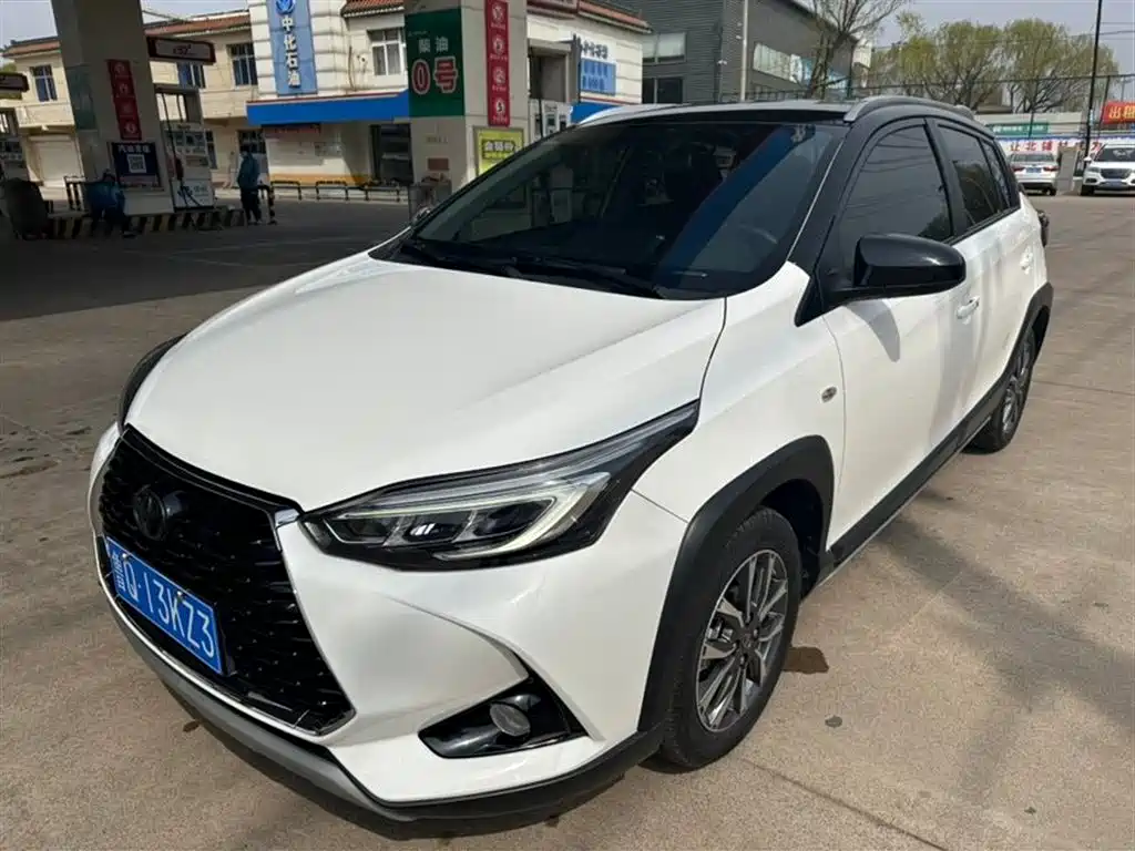 Toyota Yaris L 2022
