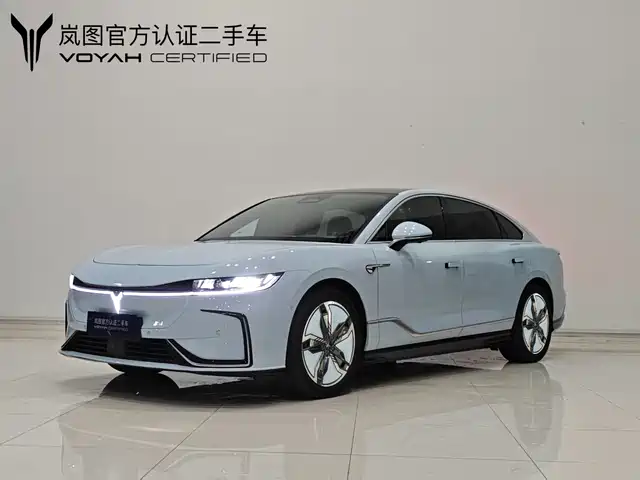 VOYAH LANTU CHASING LIGHT 2024