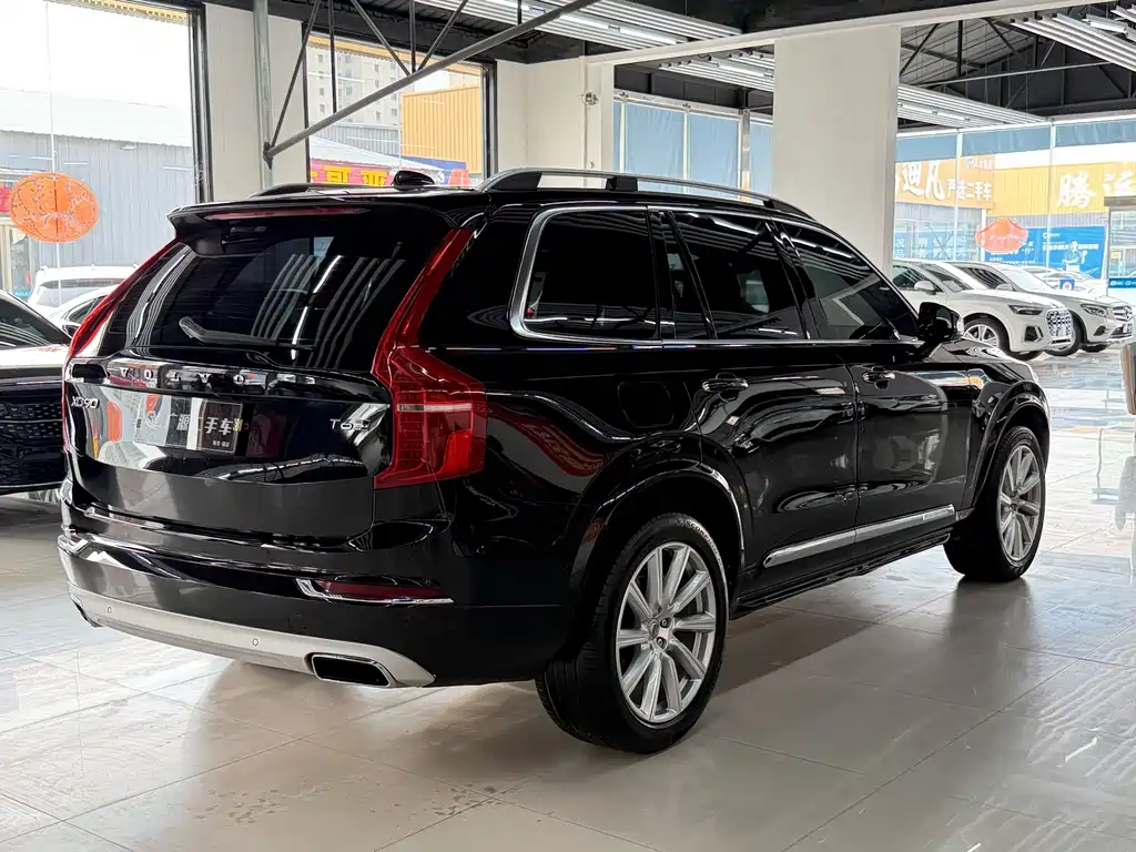 Volvo XC90 — миниатюра 4