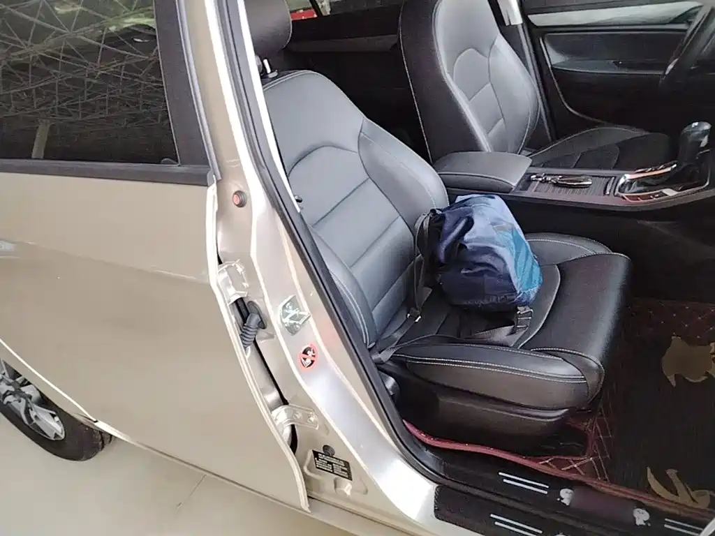 Geely Emgrand — миниатюра 25