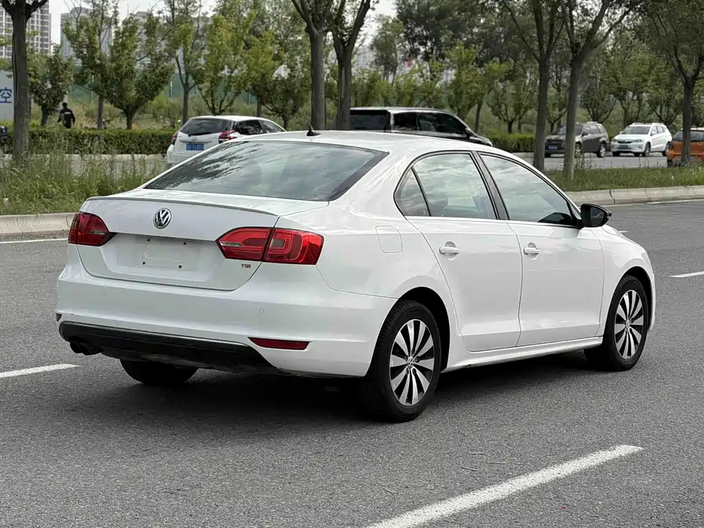 Volkswagen Sagitar — миниатюра 4