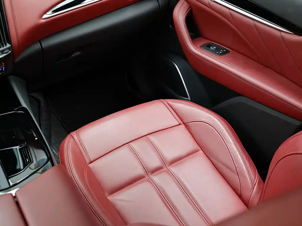 Maserati Levante — миниатюра 10