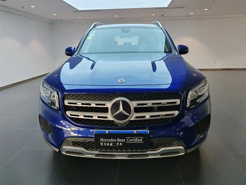 MERCEDES-BENZ GLB