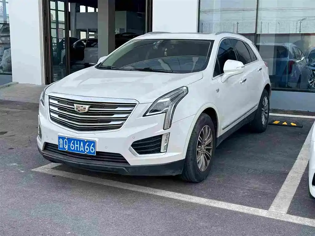 CADILLAC XT5