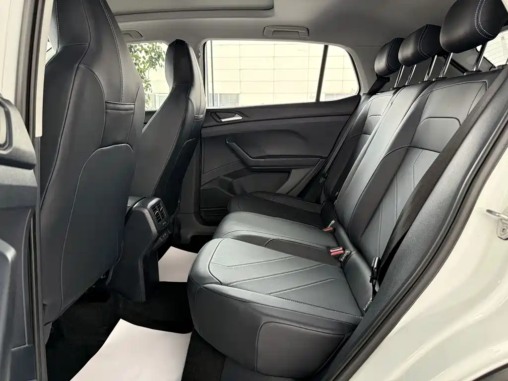 Volkswagen Tharu — миниатюра 7