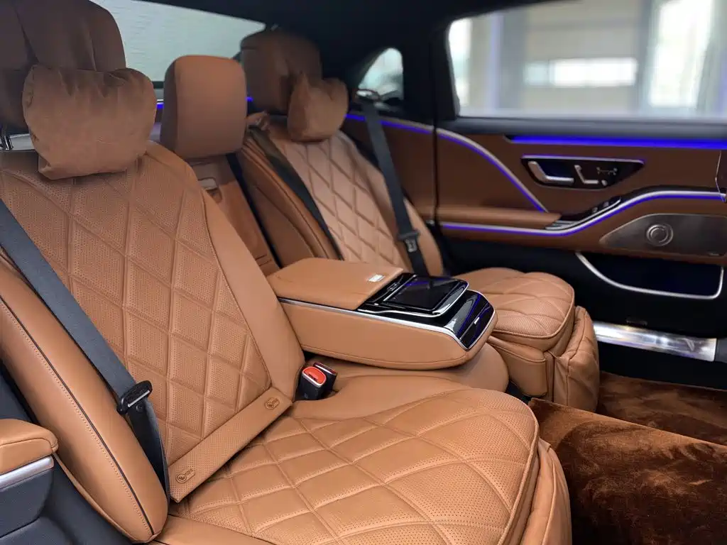 Mercedes-Benz S-Class — миниатюра 31