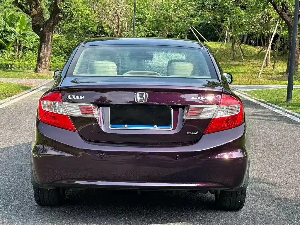 Honda Civic — миниатюра 8