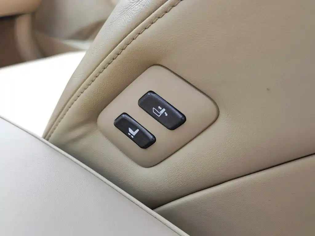 Lexus ES — миниатюра 25