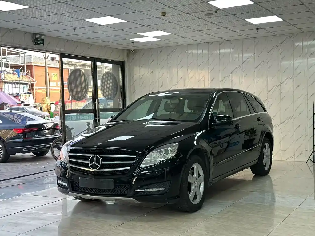 Mercedes-Benz R-Class 2015