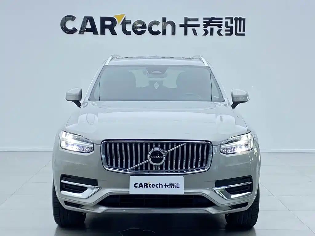 Volvo XC90 — миниатюра 2
