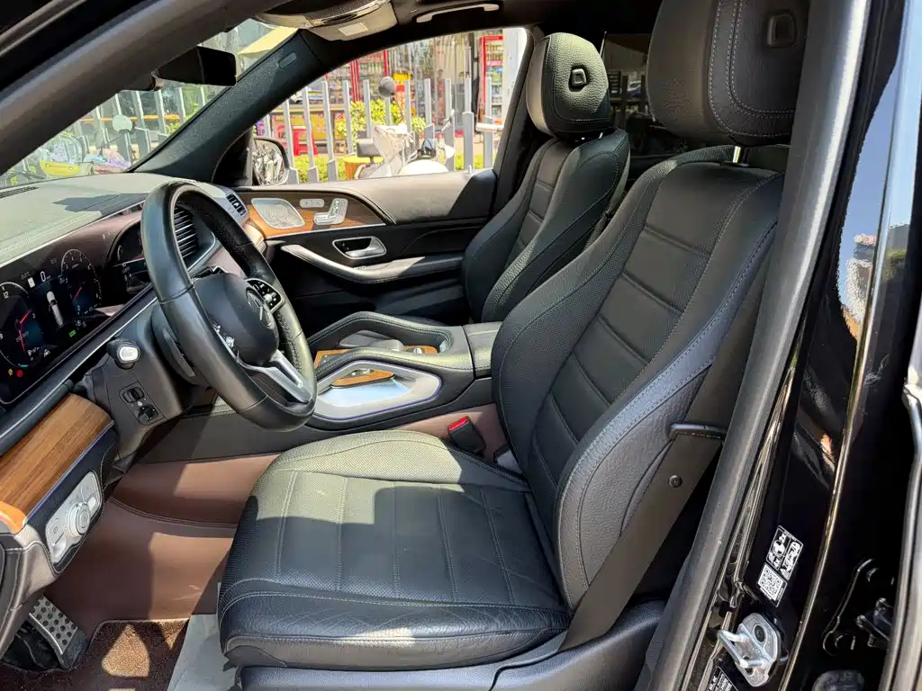 Mercedes-Benz GLS — миниатюра 8