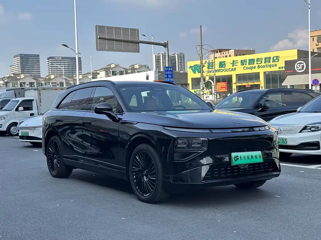 XPeng G9 — миниатюра 3