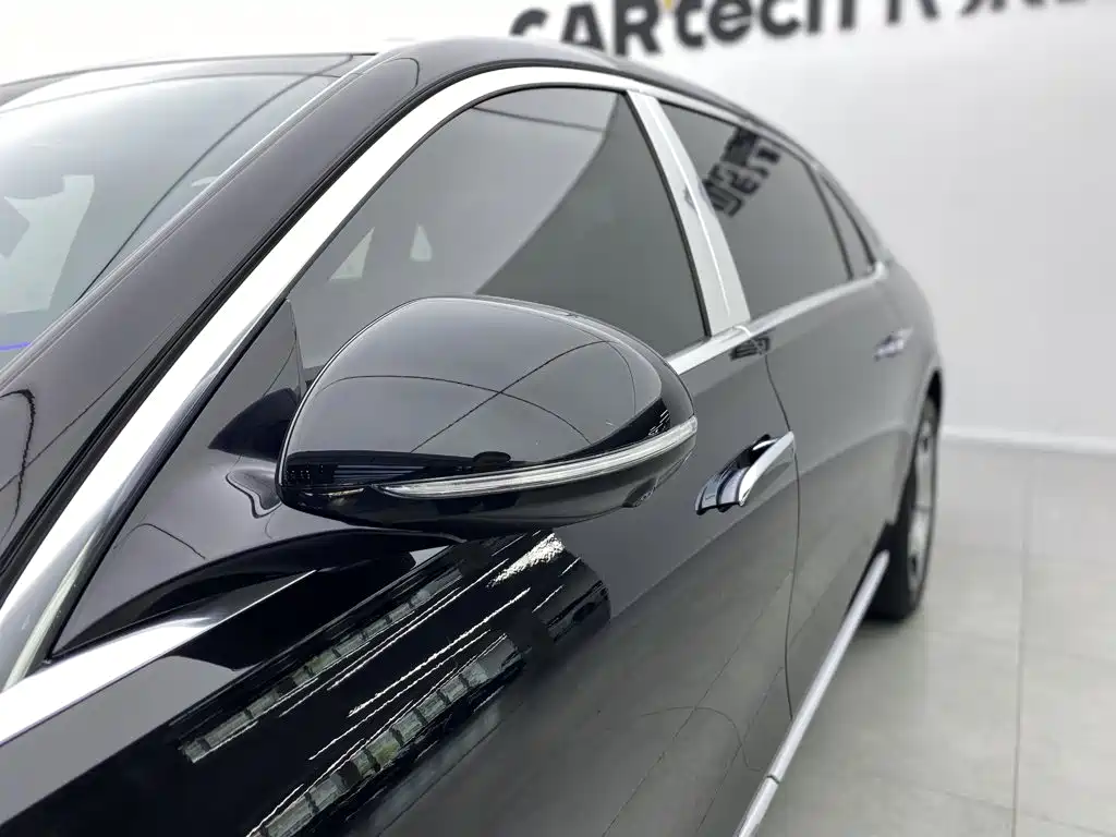 Mercedes-Benz S-Class — миниатюра 13