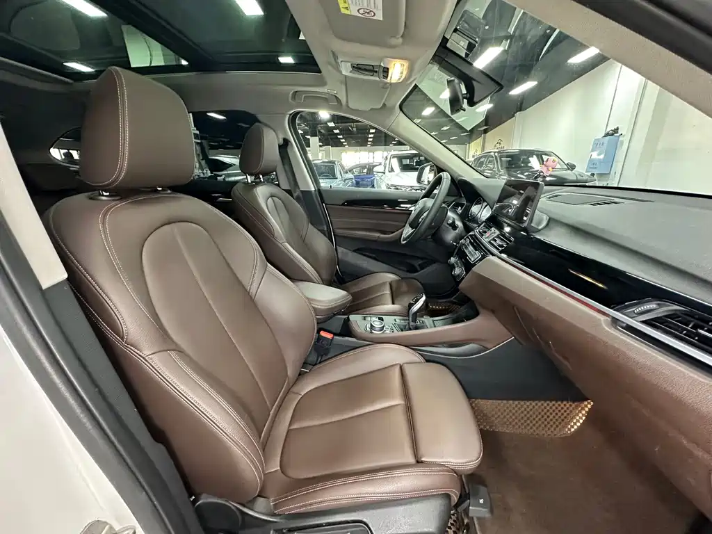 BMW X1 — миниатюра 12
