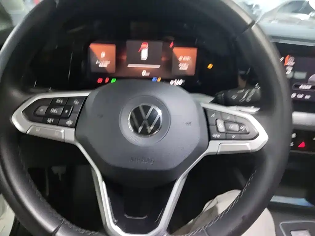 Volkswagen Golf — миниатюра 11