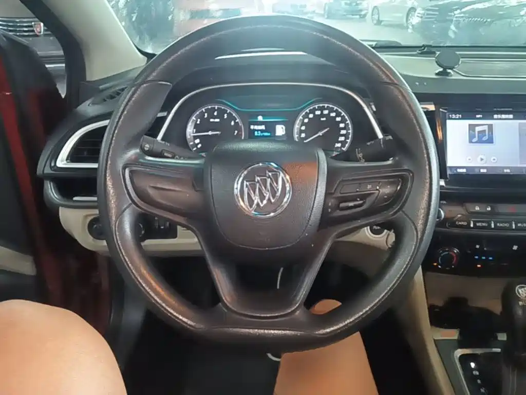 Buick Excelle — миниатюра 11
