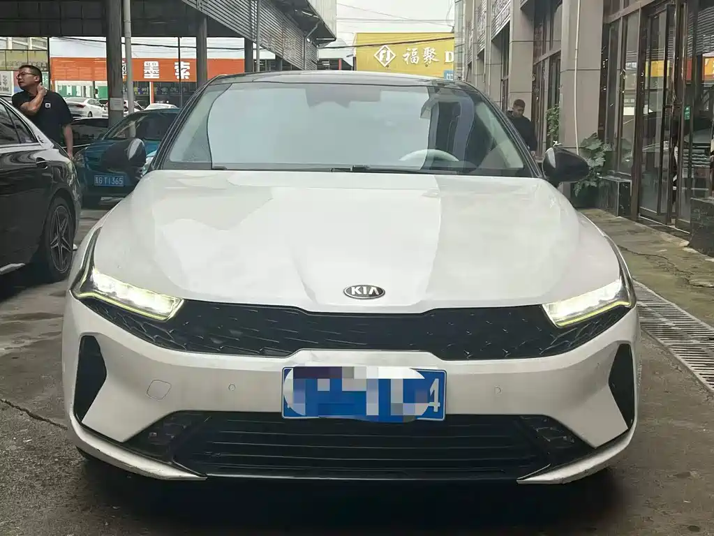 Kia K5 — миниатюра 2