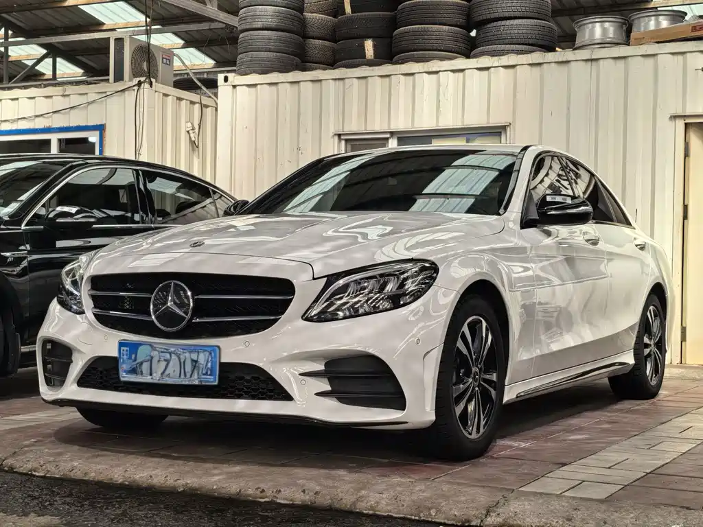 Mercedes-Benz C-Class — миниатюра 2