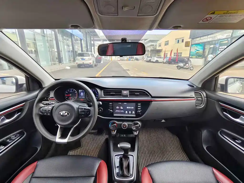 Kia KX Cross — миниатюра 5