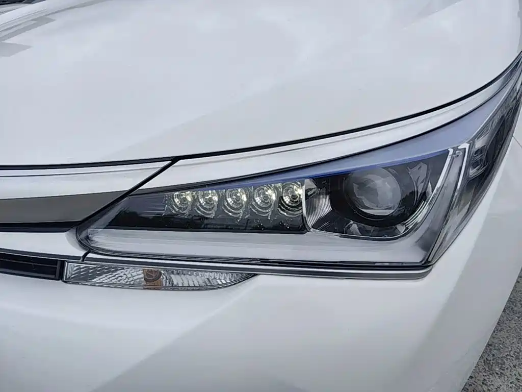 Toyota Corolla — миниатюра 24