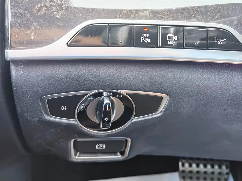 Mercedes-Benz S-Class — миниатюра 33