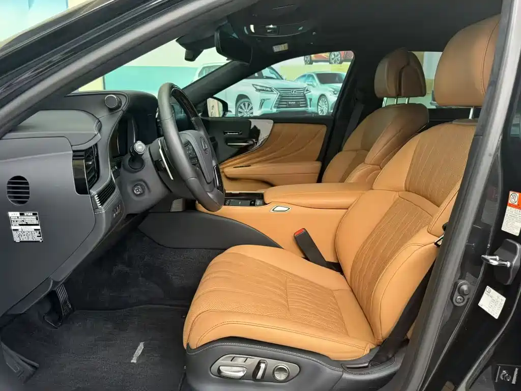 Lexus LS 2021 500h Executive