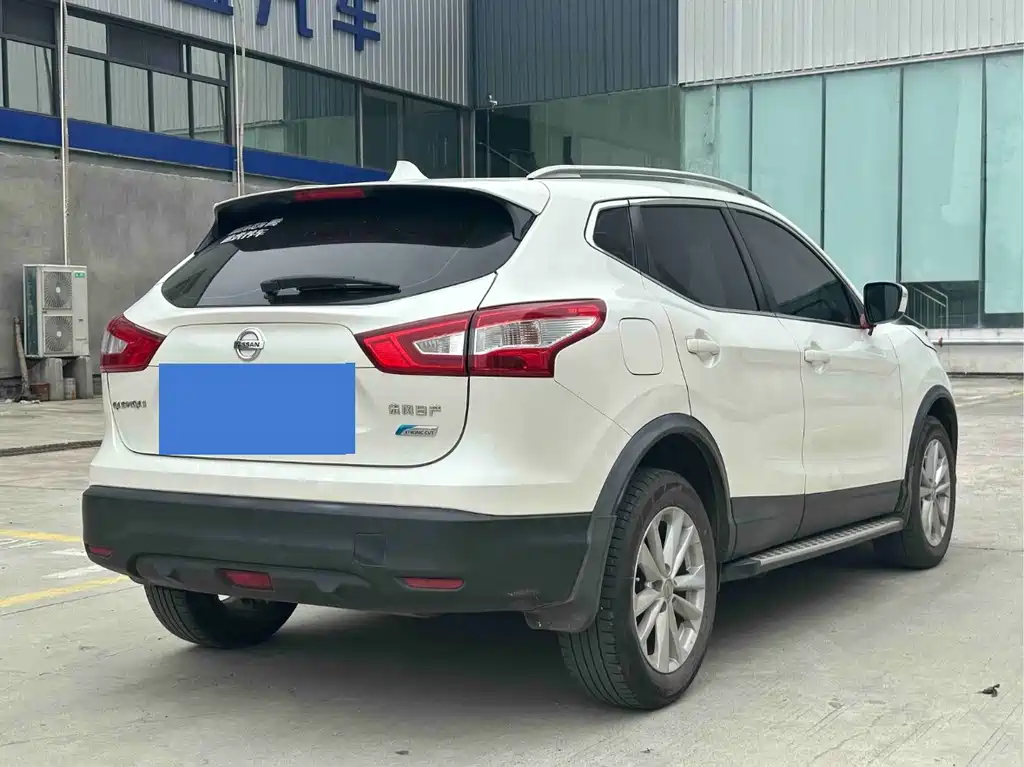 Nissan Qashqai — миниатюра 7