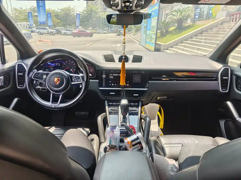 Porsche Cayenne 2018 Cayenne 3.0T