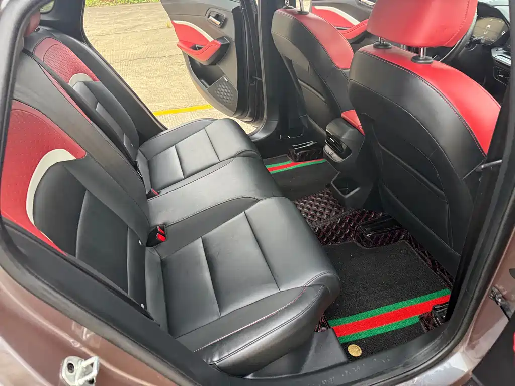 MG MG5 — миниатюра 14