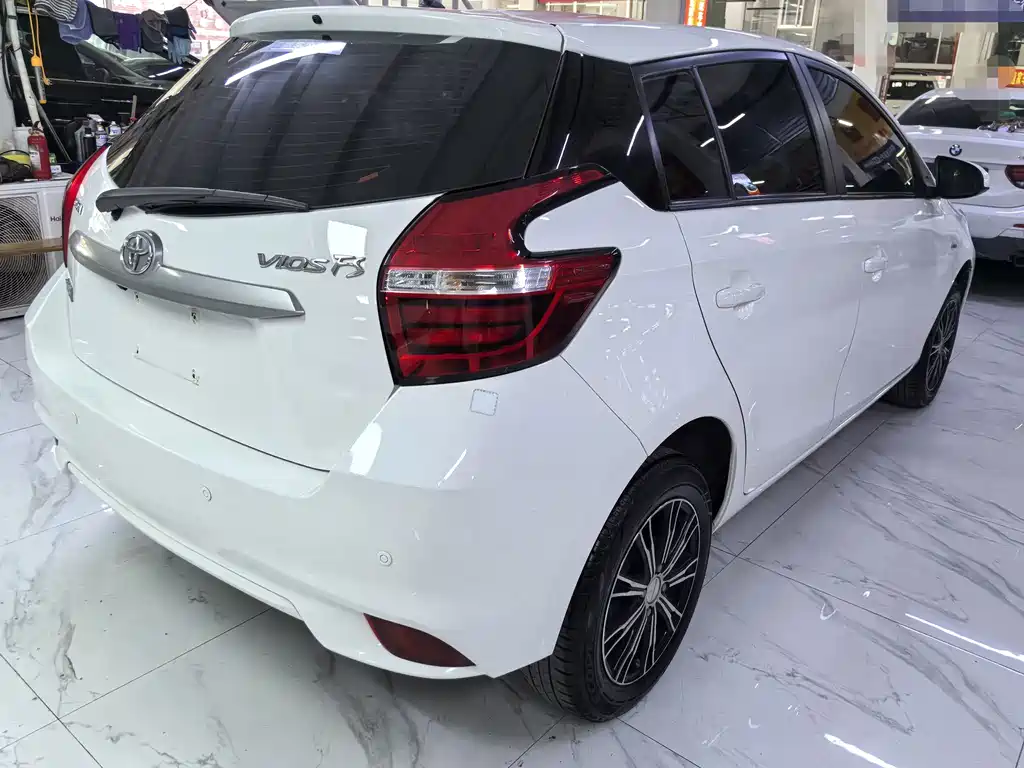 Toyota Vios FS — миниатюра 6