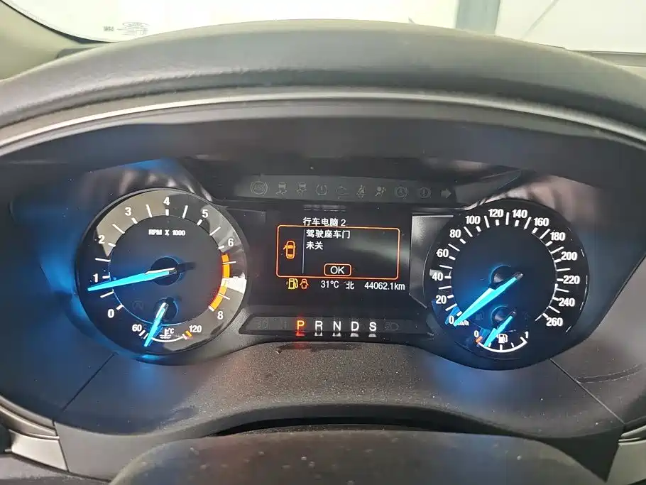 Ford Mondeo — миниатюра 14