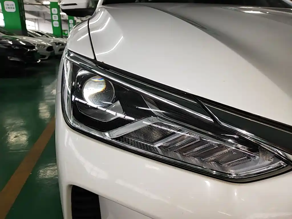BYD e2 — миниатюра 8