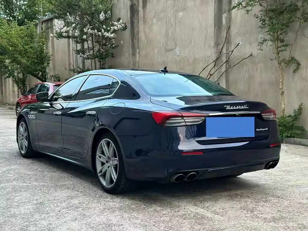 Maserati Quattroporte — миниатюра 8