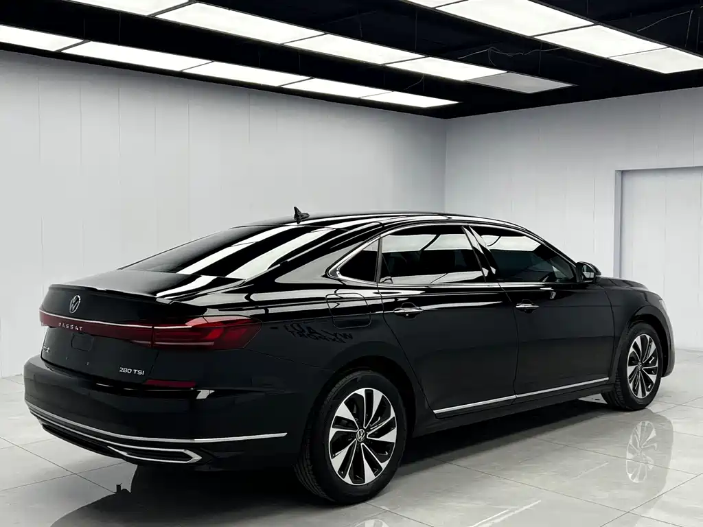 Volkswagen Passat — миниатюра 4