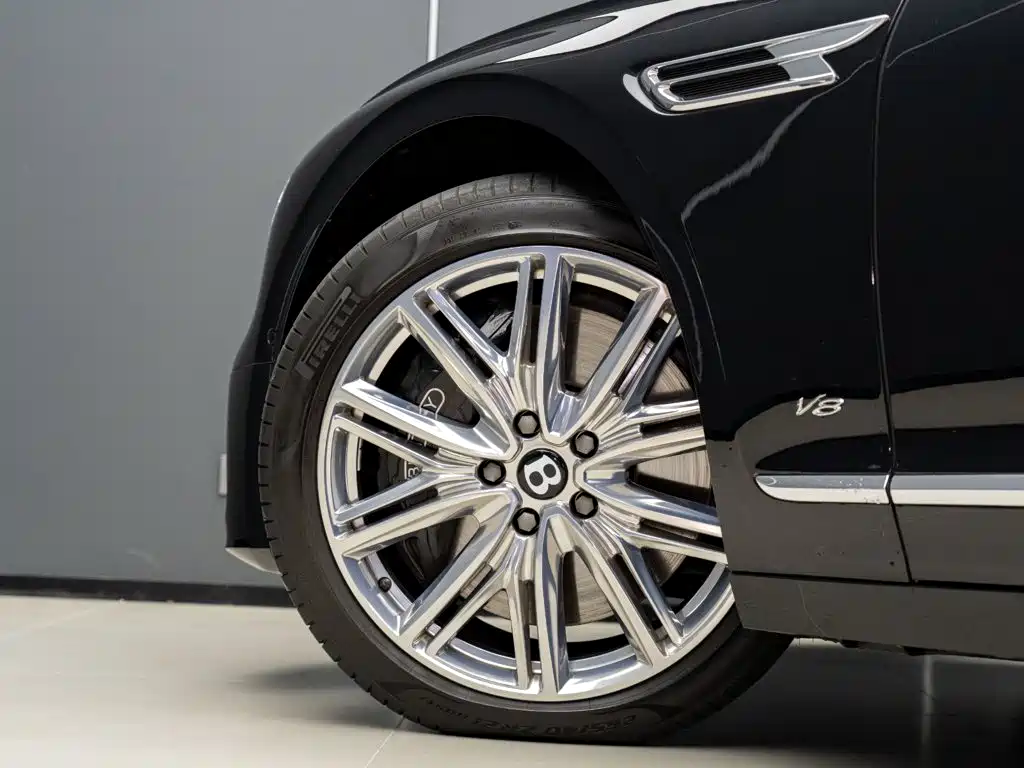 Bentley Flying Spur — миниатюра 4