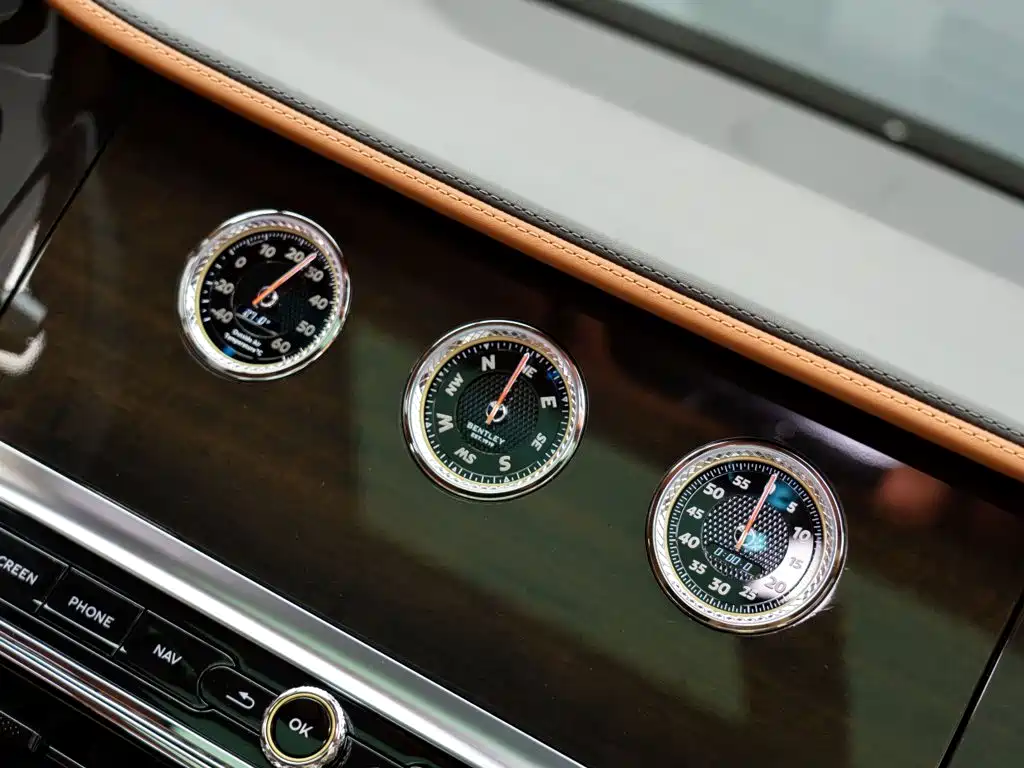 Bentley Flying Spur — миниатюра 21