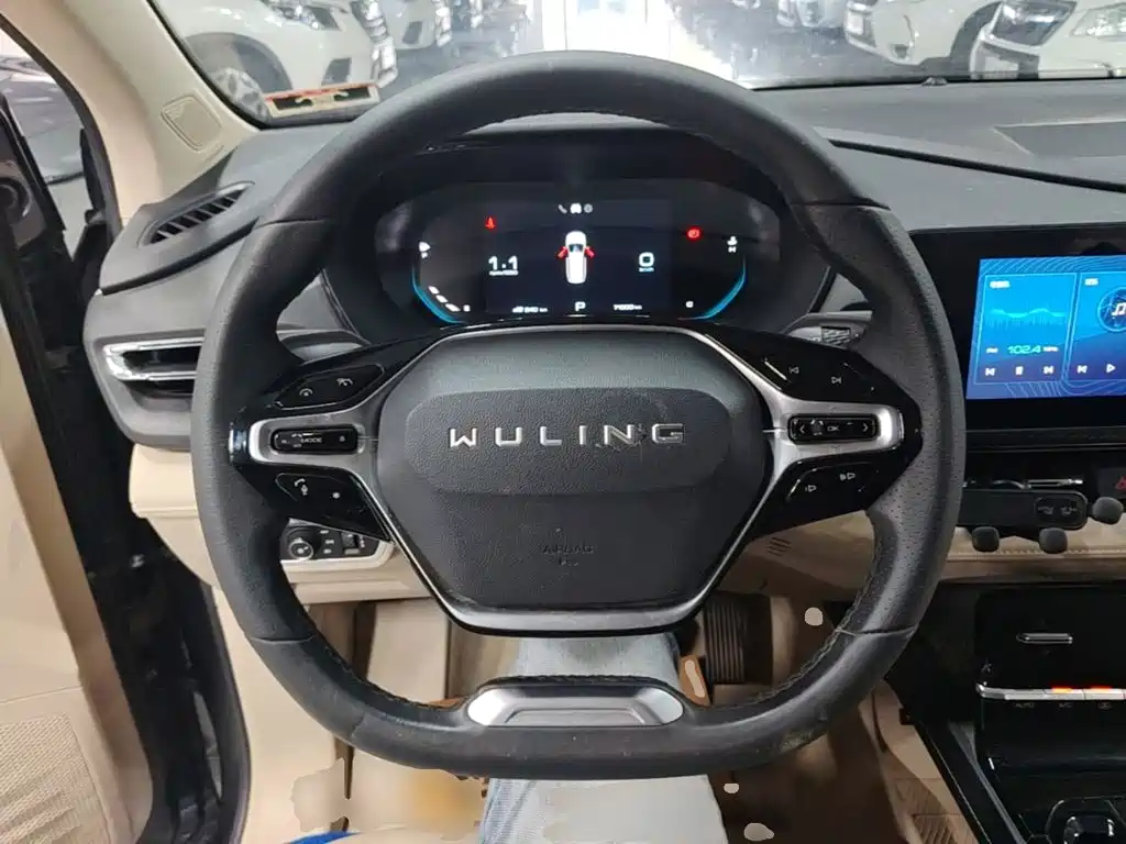 Wuling Victory — миниатюра 11