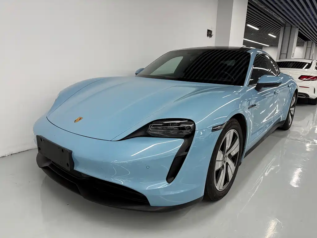Porsche Taycan 2021