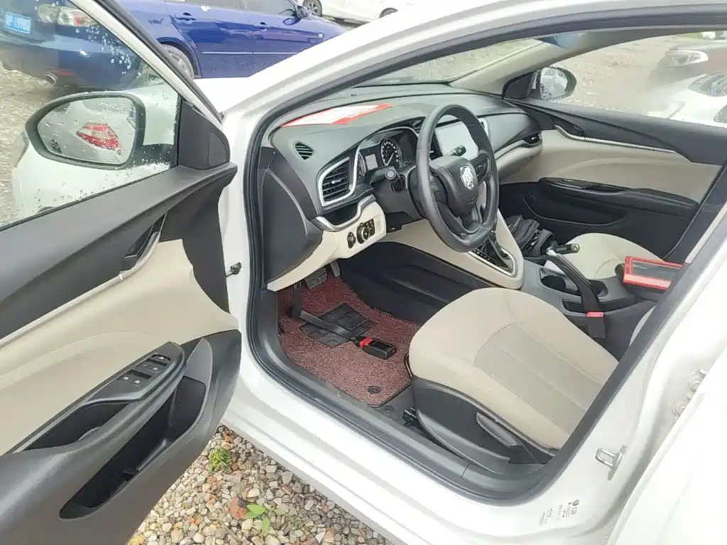 Buick Excelle — миниатюра 16